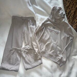 aeropostale outfit XS pants Small hoodie